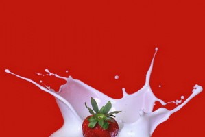 Strawberry Into the Milk